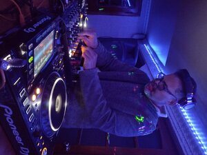 DJ Luis Rivera