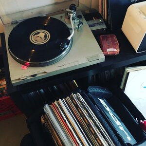 DJ ////